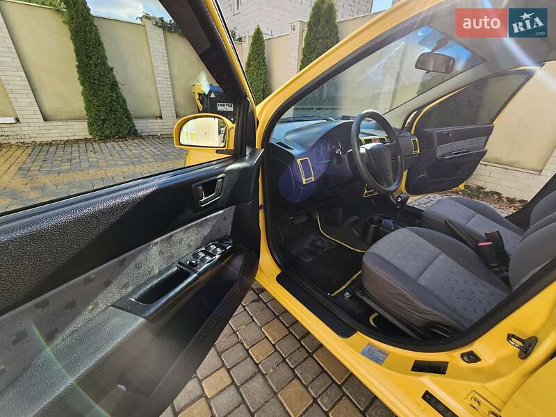 Хэтчбек Hyundai Getz 2004 в Одессе
