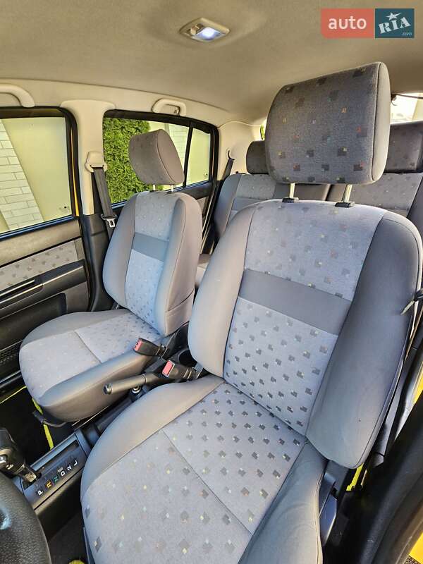 Хэтчбек Hyundai Getz 2004 в Одессе