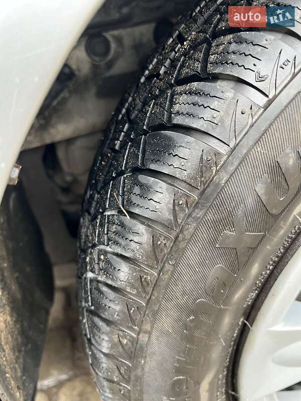 Хетчбек Hyundai Getz 2003 в Сичавці фото 4 Хетчбек Hyundai Getz 2003 в Сичавці