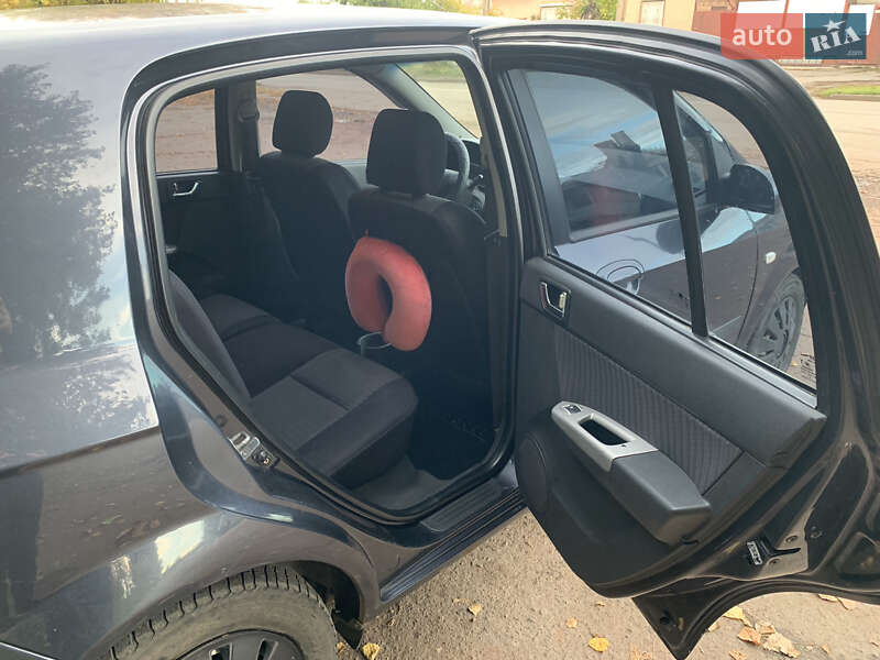 Хетчбек Hyundai Getz 2007 в Кривому Розі фото 8 Хетчбек Hyundai Getz 2007 в Кривому Розі