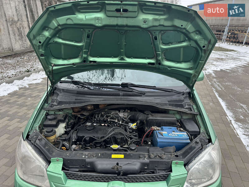 Хетчбек Hyundai Getz 2005 в Лубнах фото 28 Хетчбек Hyundai Getz 2005 в Лубнах
