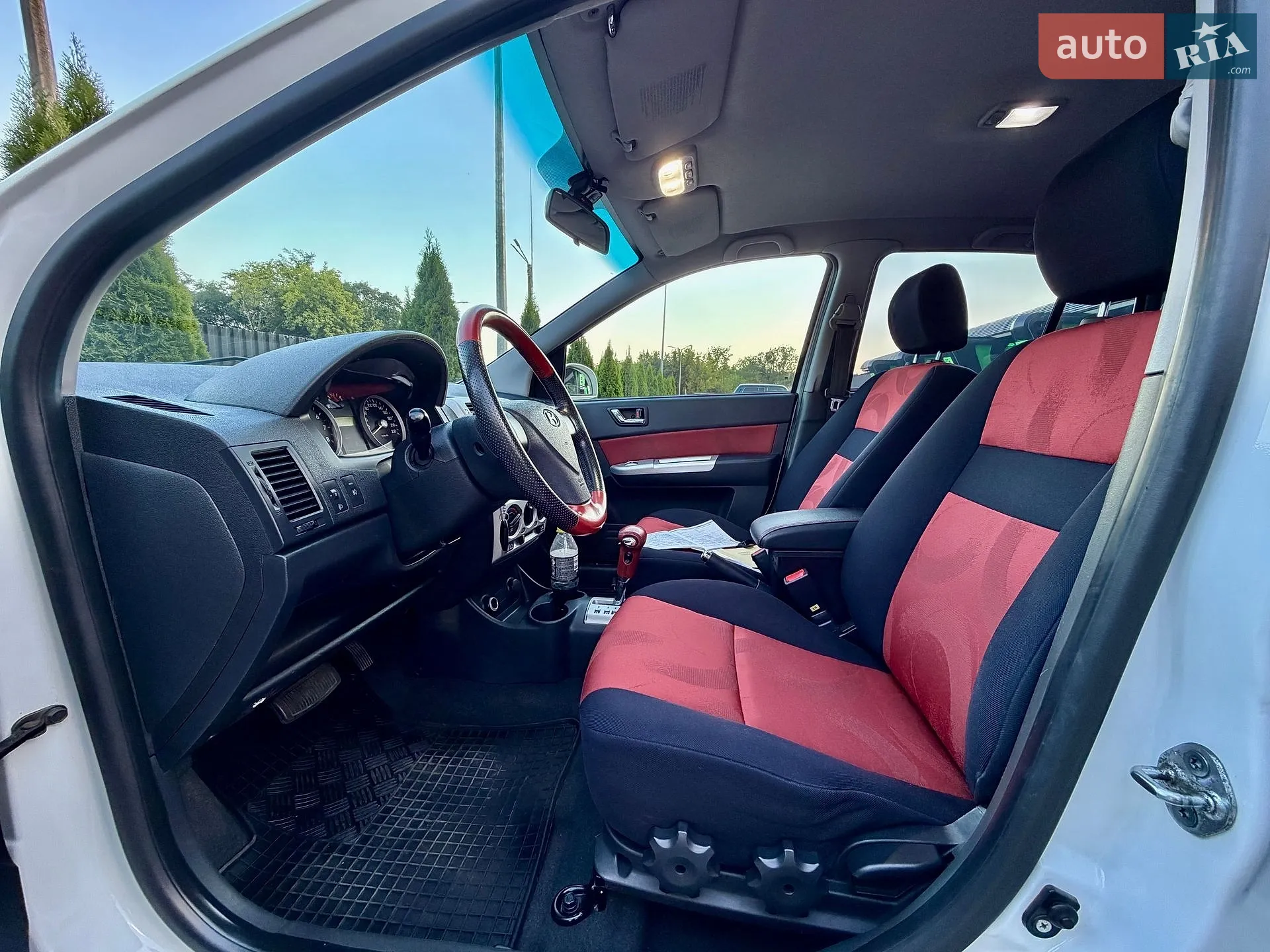 Hyundai Getz 2010 VIN KMHBT51DBAU988921 фото оголошення 13 з 56