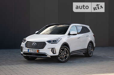 Внедорожник / Кроссовер Hyundai Grand Santa Fe 2017 в Хмельницком