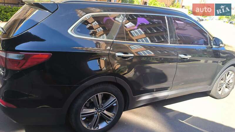 Внедорожник / Кроссовер Hyundai Grand Santa Fe 2014 в Киеве