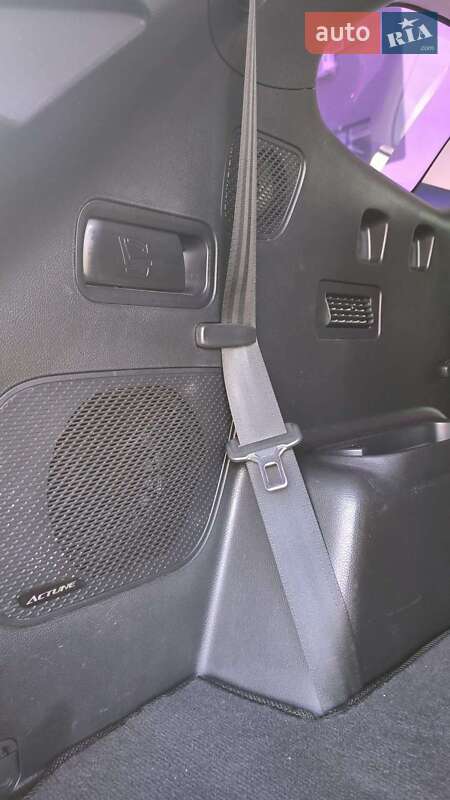 Внедорожник / Кроссовер Hyundai Grand Santa Fe 2014 в Киеве