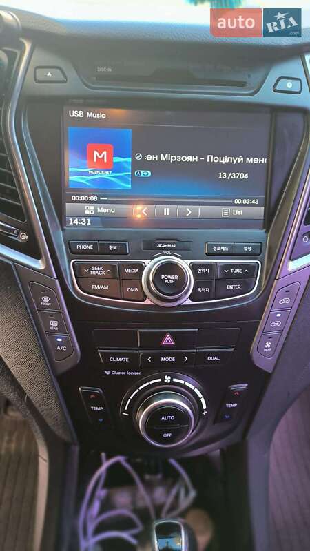 Внедорожник / Кроссовер Hyundai Grand Santa Fe 2014 в Киеве