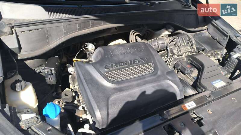 Внедорожник / Кроссовер Hyundai Grand Santa Fe 2014 в Киеве