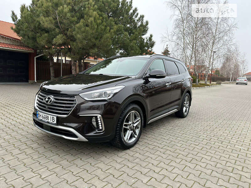 Внедорожник / Кроссовер Hyundai Grand Santa Fe 2018 в Одессе