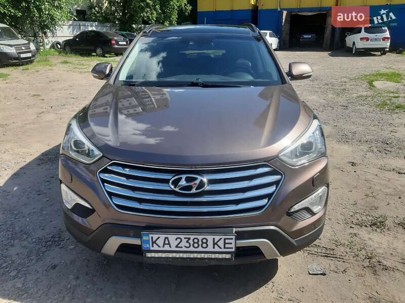 Hyundai Grand Santa Fe 2014