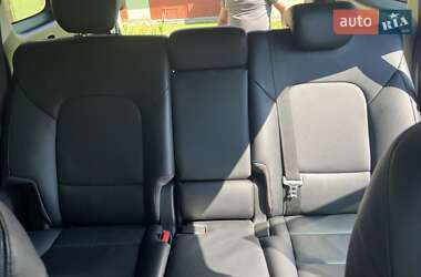 Позашляховик / Кросовер Hyundai Grand Santa Fe 2015 в 