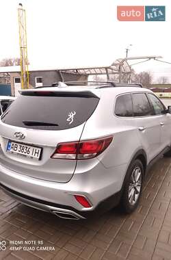 Позашляховик / Кросовер Hyundai Grand Santa Fe 2016 в 
