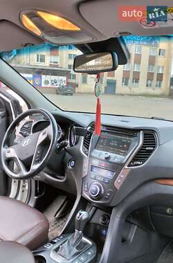 Внедорожник / Кроссовер Hyundai Grand Santa Fe 2017 в 