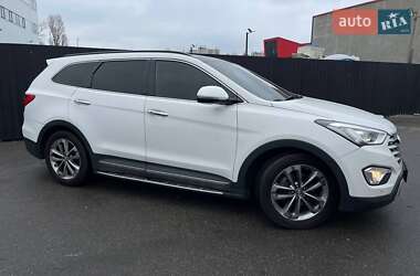 Внедорожник / Кроссовер Hyundai Grand Santa Fe 2015 в 