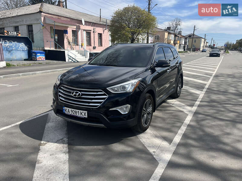 Hyundai Grand Santa Fe 2015