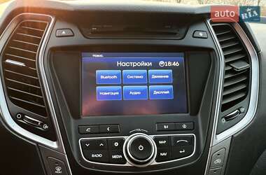 Позашляховик / Кросовер Hyundai Grand Santa Fe 2016 в 