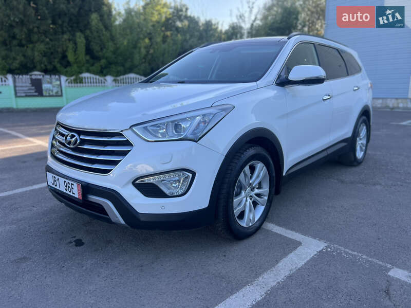 Hyundai Grand Santa Fe 2016