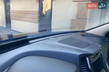 Внедорожник / Кроссовер Hyundai Grand Santa Fe 2016 в 