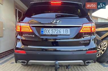 Внедорожник / Кроссовер Hyundai Grand Santa Fe 2016 в 