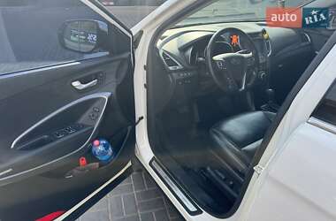 Внедорожник / Кроссовер Hyundai Grand Santa Fe 2013 в 