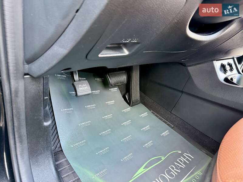 Внедорожник / Кроссовер Hyundai Grand Santa Fe 2015 в Киеве