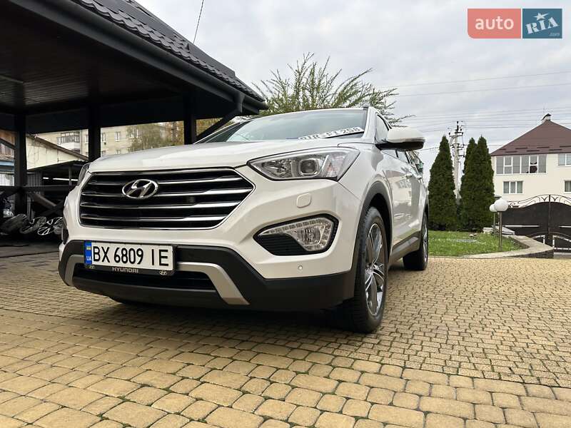 Внедорожник / Кроссовер Hyundai Grand Santa Fe 2015 в Хмельницком