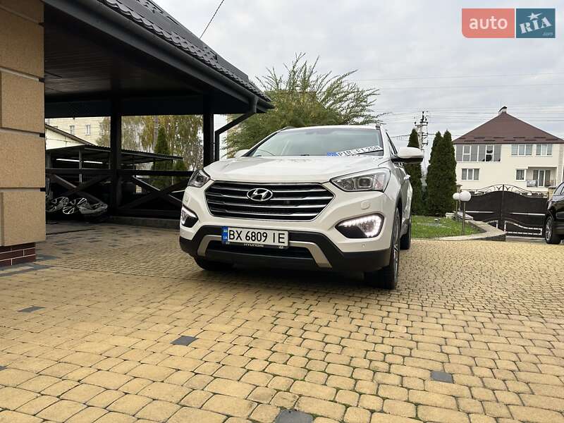 Внедорожник / Кроссовер Hyundai Grand Santa Fe 2015 в Хмельницком