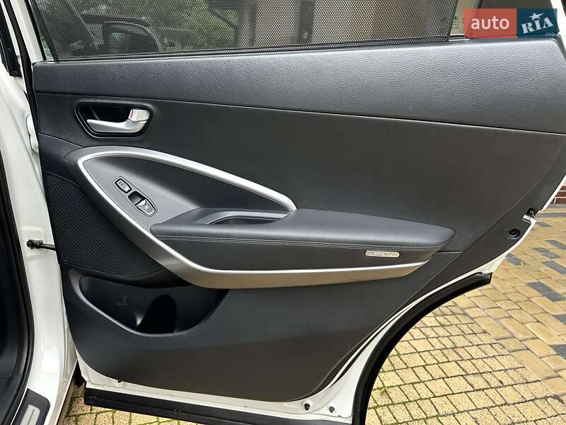 Внедорожник / Кроссовер Hyundai Grand Santa Fe 2015 в Хмельницком