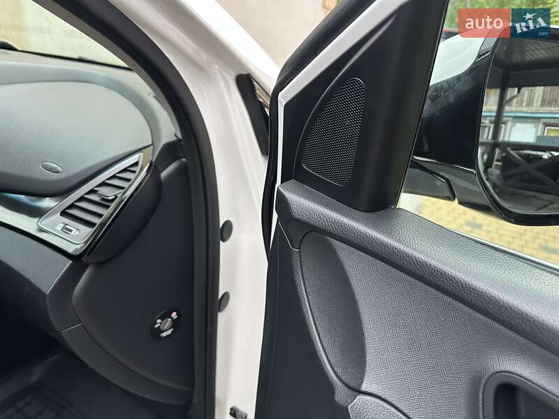 Внедорожник / Кроссовер Hyundai Grand Santa Fe 2015 в Хмельницком