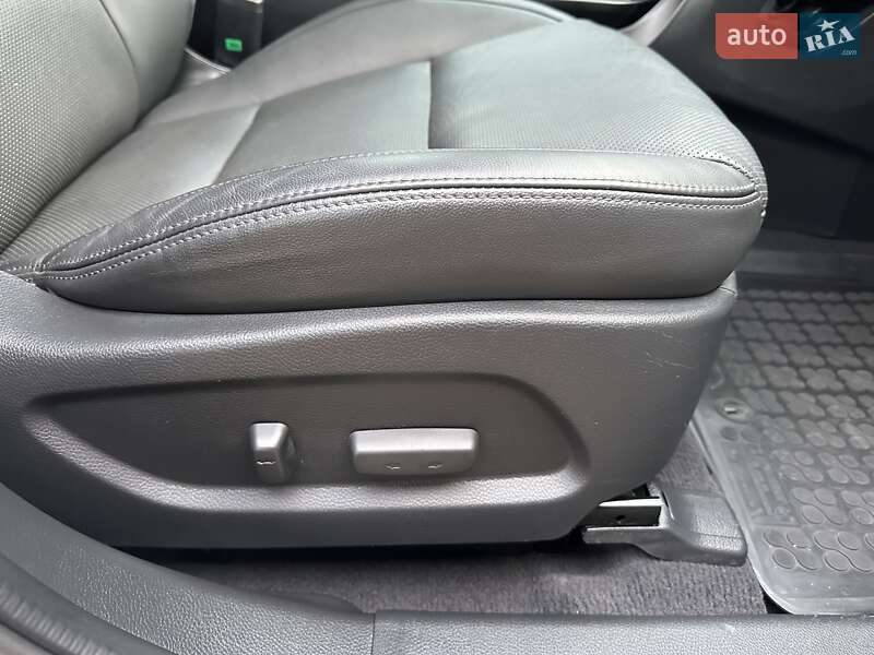 Внедорожник / Кроссовер Hyundai Grand Santa Fe 2015 в Хмельницком