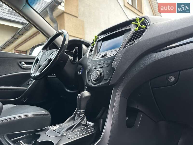 Внедорожник / Кроссовер Hyundai Grand Santa Fe 2015 в Хмельницком