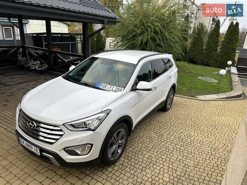 Внедорожник / Кроссовер Hyundai Grand Santa Fe 2015 в Хмельницком