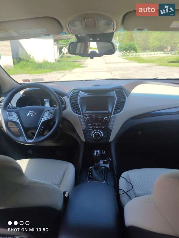 Внедорожник / Кроссовер Hyundai Grand Santa Fe 2016 в Киеве фото 13 Внедорожник / Кроссовер Hyundai Grand Santa Fe 2016 в Киеве