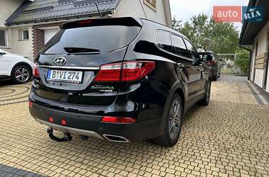 Внедорожник / Кроссовер Hyundai Grand Santa Fe 2015 в 