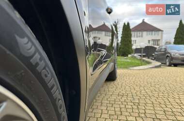 Внедорожник / Кроссовер Hyundai Grand Santa Fe 2015 в 