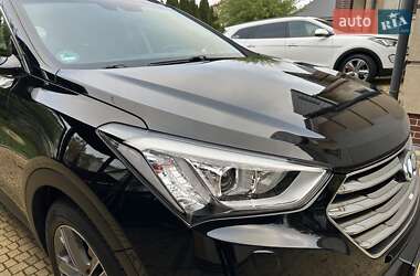 Внедорожник / Кроссовер Hyundai Grand Santa Fe 2015 в 