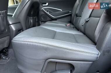 Внедорожник / Кроссовер Hyundai Grand Santa Fe 2015 в 