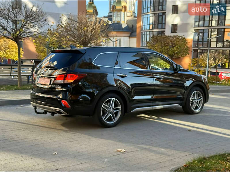 Внедорожник / Кроссовер Hyundai Grand Santa Fe 2018 в Ивано-Франковске
