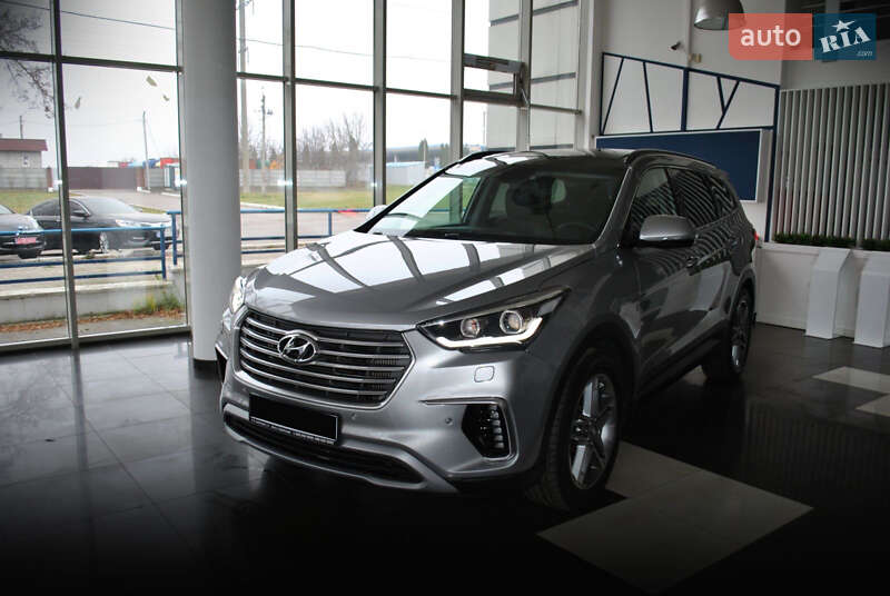 Внедорожник / Кроссовер Hyundai Grand Santa Fe 2017 в Ровно