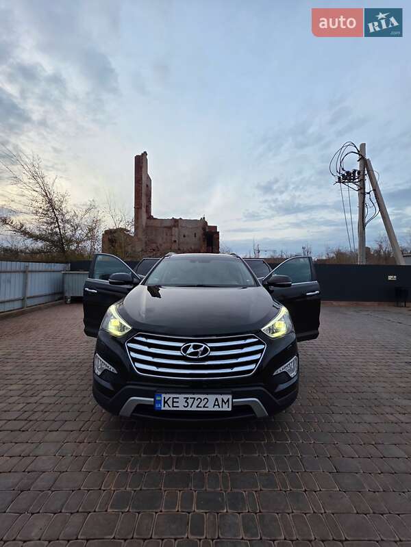 Внедорожник / Кроссовер Hyundai Grand Santa Fe 2014 в Кривом Роге