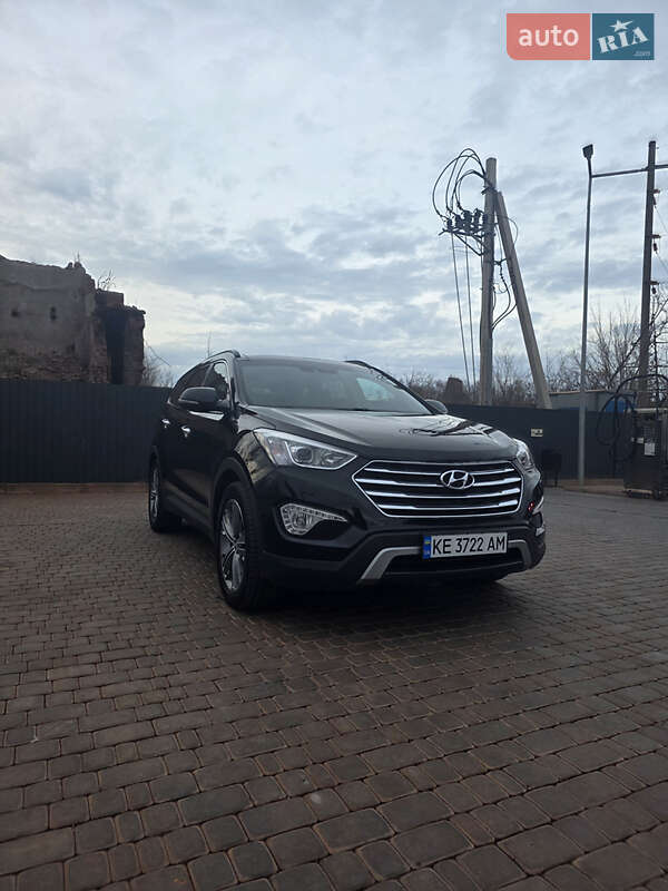 Внедорожник / Кроссовер Hyundai Grand Santa Fe 2014 в Кривом Роге