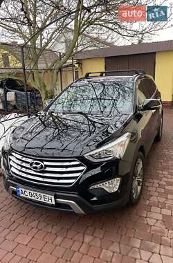 Внедорожник / Кроссовер Hyundai Grand Santa Fe 2015 в Нововолынске