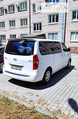 Минивэн Hyundai Grand Starex 2014 в Днепре