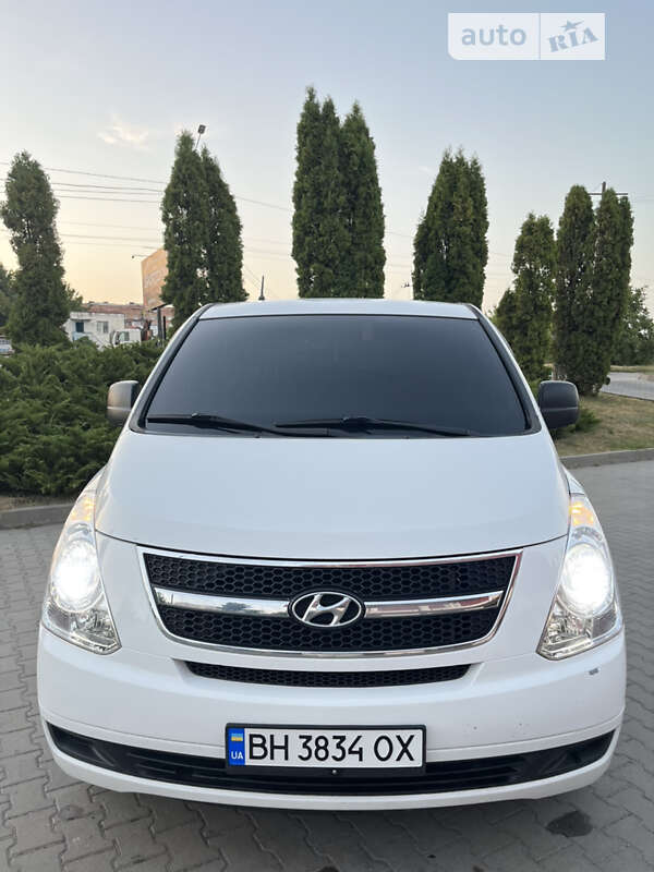 Мінівен Hyundai Grand Starex 2014 в Хмельницькому