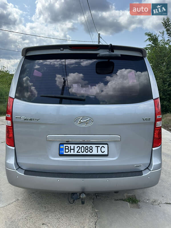 Мінівен Hyundai Grand Starex 2014 в Одесі