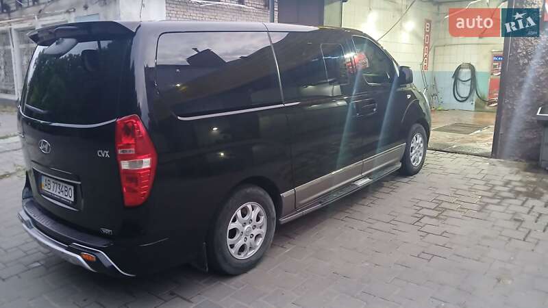 Минивэн Hyundai Grand Starex 2010 в Николаеве