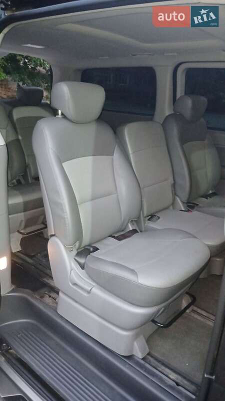 Минивэн Hyundai Grand Starex 2010 в Николаеве