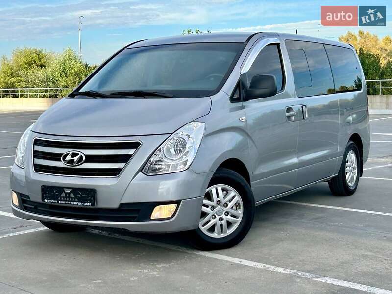 Минивэн Hyundai Grand Starex 2017 в 