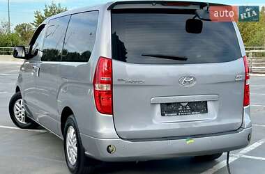 Минивэн Hyundai Grand Starex 2017 в 