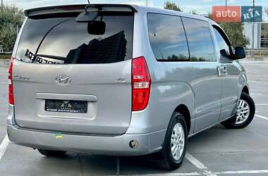 Минивэн Hyundai Grand Starex 2017 в 