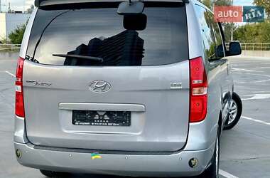 Минивэн Hyundai Grand Starex 2017 в 